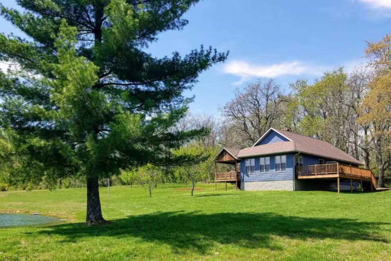 المنشأة من الخارج