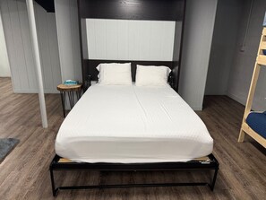 4 chambres, fer et planche à repasser, accès au Wi-Fi (inclus)