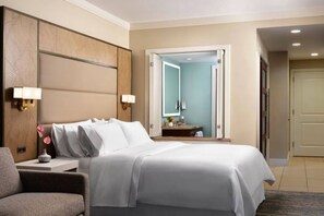 2 bedrooms, in-room safe, iron/ironing board, free WiFi