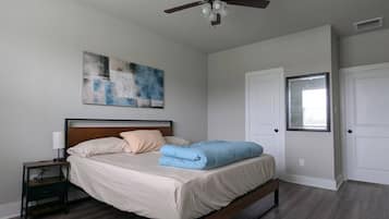 3 slaapkamers, een bureau, wifi