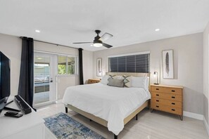 4 室のベッドルーム、デスク、アイロン / アイロン台、WiFi (無料)