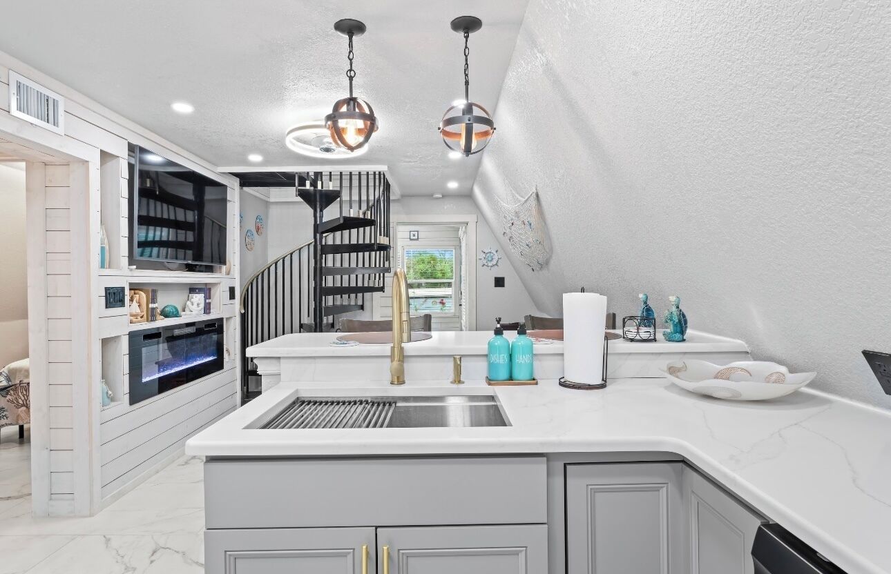 Mikrowelle, Ofen, Herdplatte, Geschirrspüler