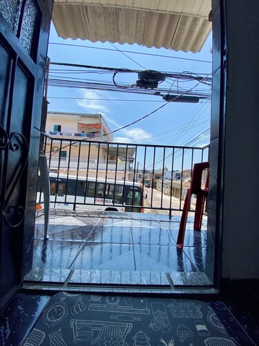 Apartment in Coroado, Manaus, close to buses, restaurants and markets.