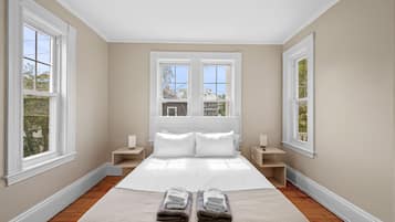 3 slaapkamers, een strijkplank/strijkijzer, wifi, beddengoed