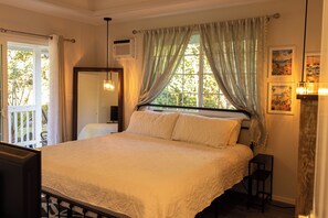 3 bedrooms, internet, bed sheets