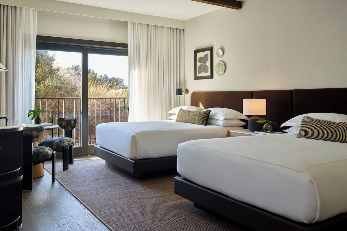 Premium bedding, pillowtop beds, minibar, in-room safe