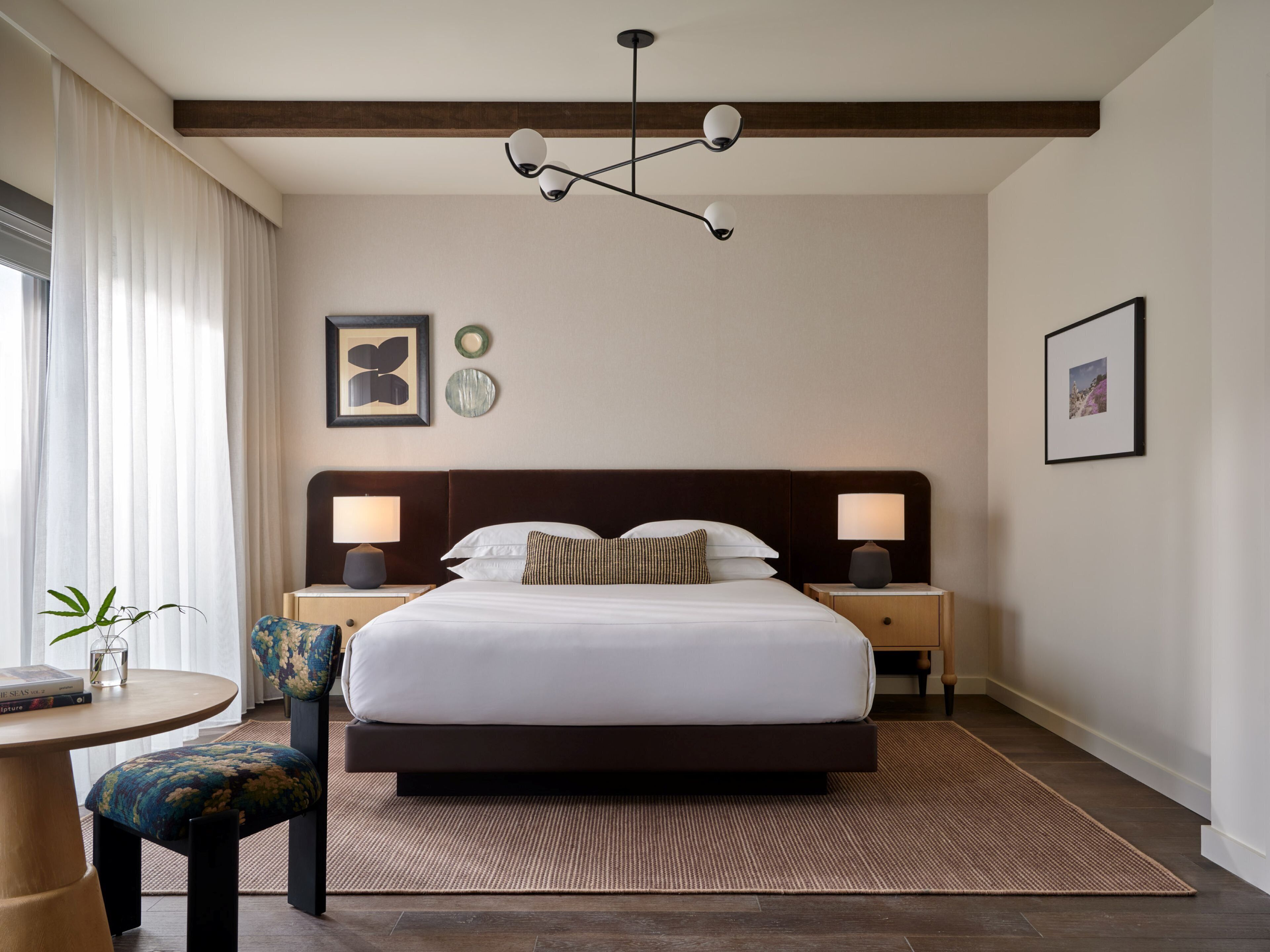 Premium bedding, pillow-top beds, minibar, in-room safe