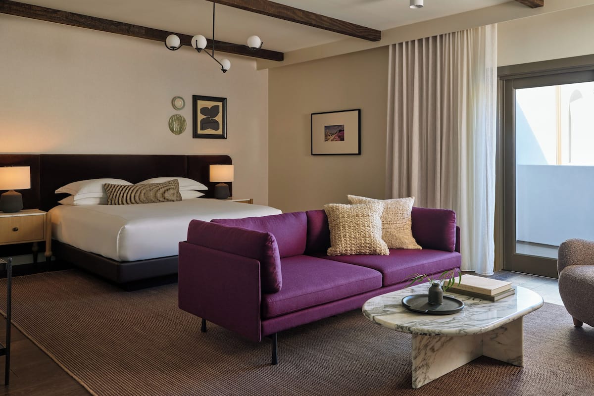 Premium bedding, pillowtop beds, minibar, in-room safe