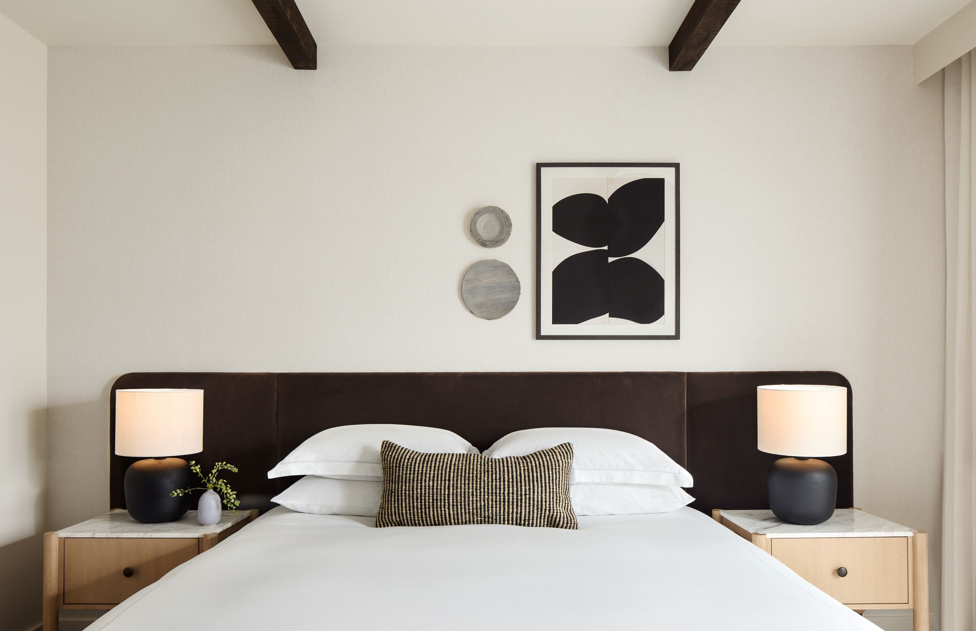 Premium bedding, pillowtop beds, minibar, in-room safe