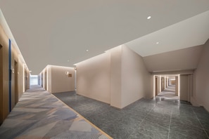 Interior - Holiday Inn Express Qingdao Downtown (Qingdao)