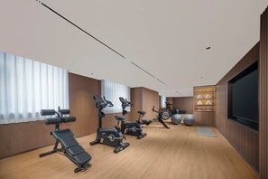 Fitness facility - Holiday Inn Express Qingdao Downtown (Qingdao)