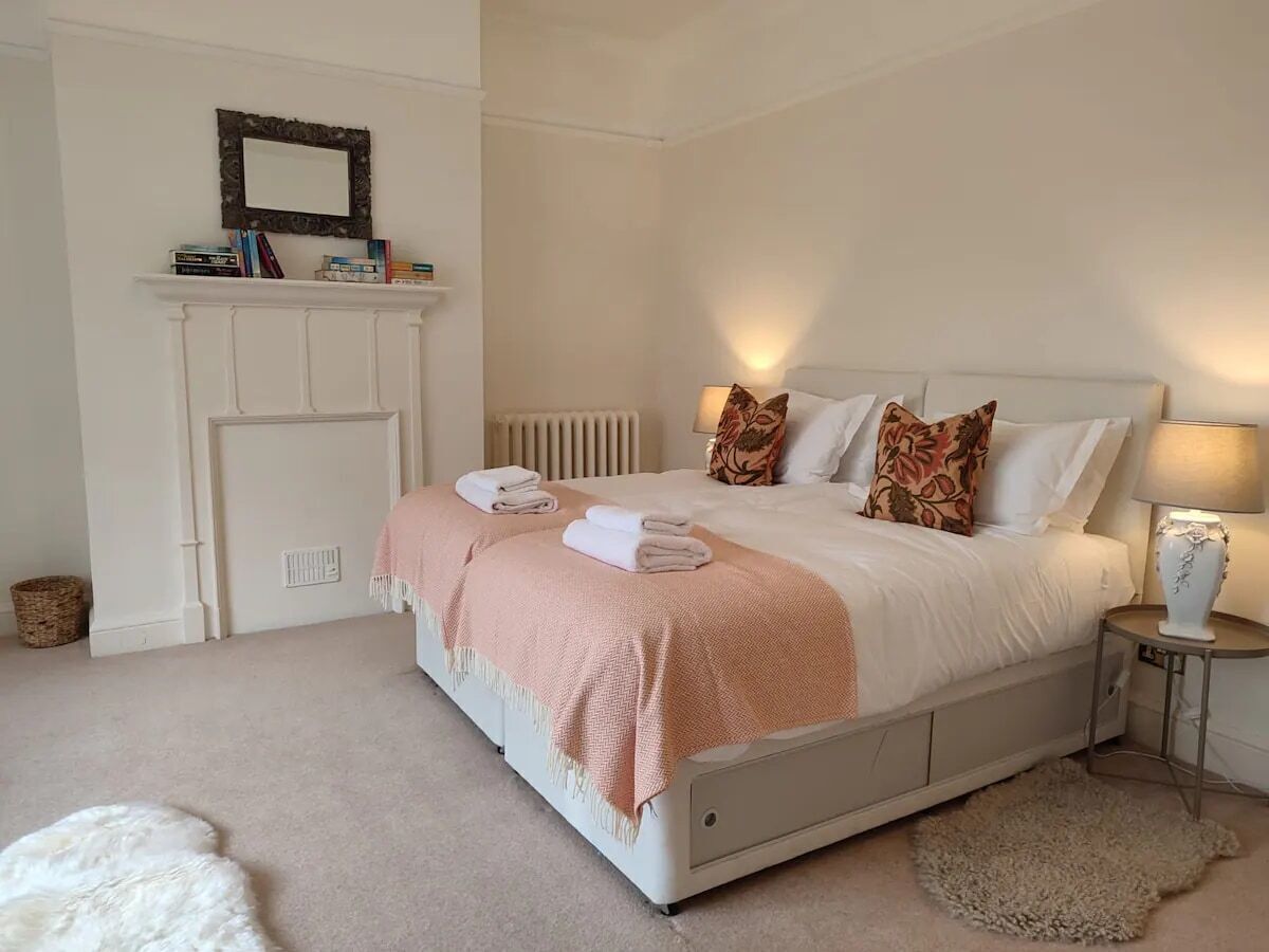 8 bedrooms, iron/ironing board, travel cot, free WiFi