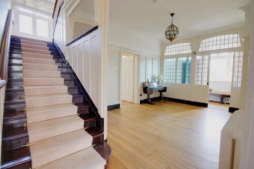 Arnewood Manor - Countryside View