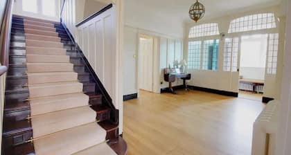 Arnewood Manor - Countryside View