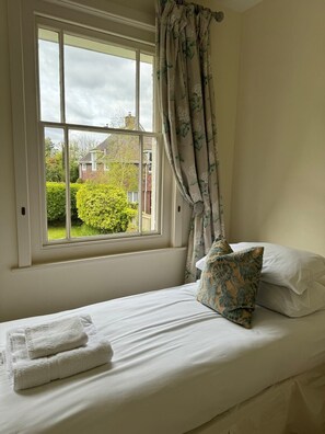 8 bedrooms, iron/ironing board, travel cot, free WiFi