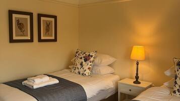 3 bedrooms, iron/ironing board, travel crib, WiFi (free)