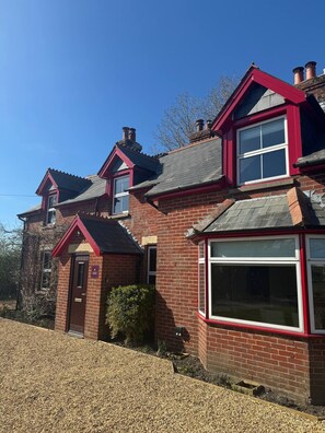 Exterior - Waterditch Farmhouse (Lower Waterditch)