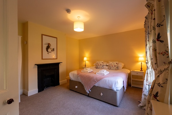 King Bedroom 1