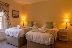 4 bedrooms, iron/ironing board, travel crib, WiFi (free)
