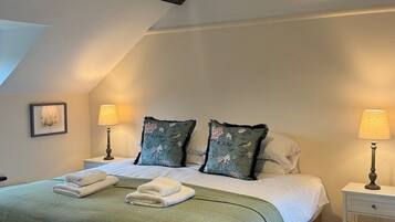 3 makuuhuonetta, silitysrauta/-lauta, vauvan matkasänky, ilmainen Wi-Fi