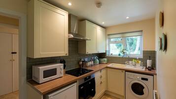 Fridge, microwave, oven, toaster