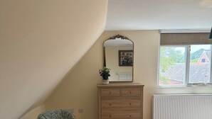 Interior - Staplecross Farm Cottage (Burton)
