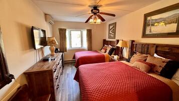 2 Schlafzimmer, Schreibtisch, Bügeleisen/Bügelbrett, WLAN