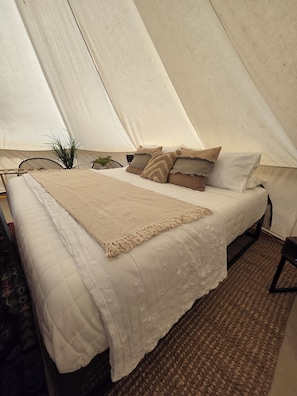 1 chambre, literie fournie