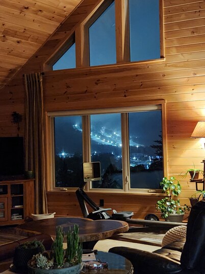 Large Chalet Cabin overlooking downtown Fort Kent! Right on the trails!