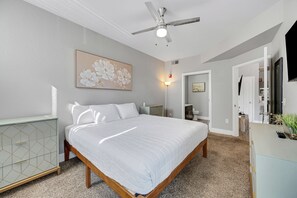 Apartment, 1 Bedroom | 1 bedroom, laptop workspace, free WiFi - Central Relaxing 1br Phoenix Retreat Near Airport 1 Bedroom Apts (Phoenix)