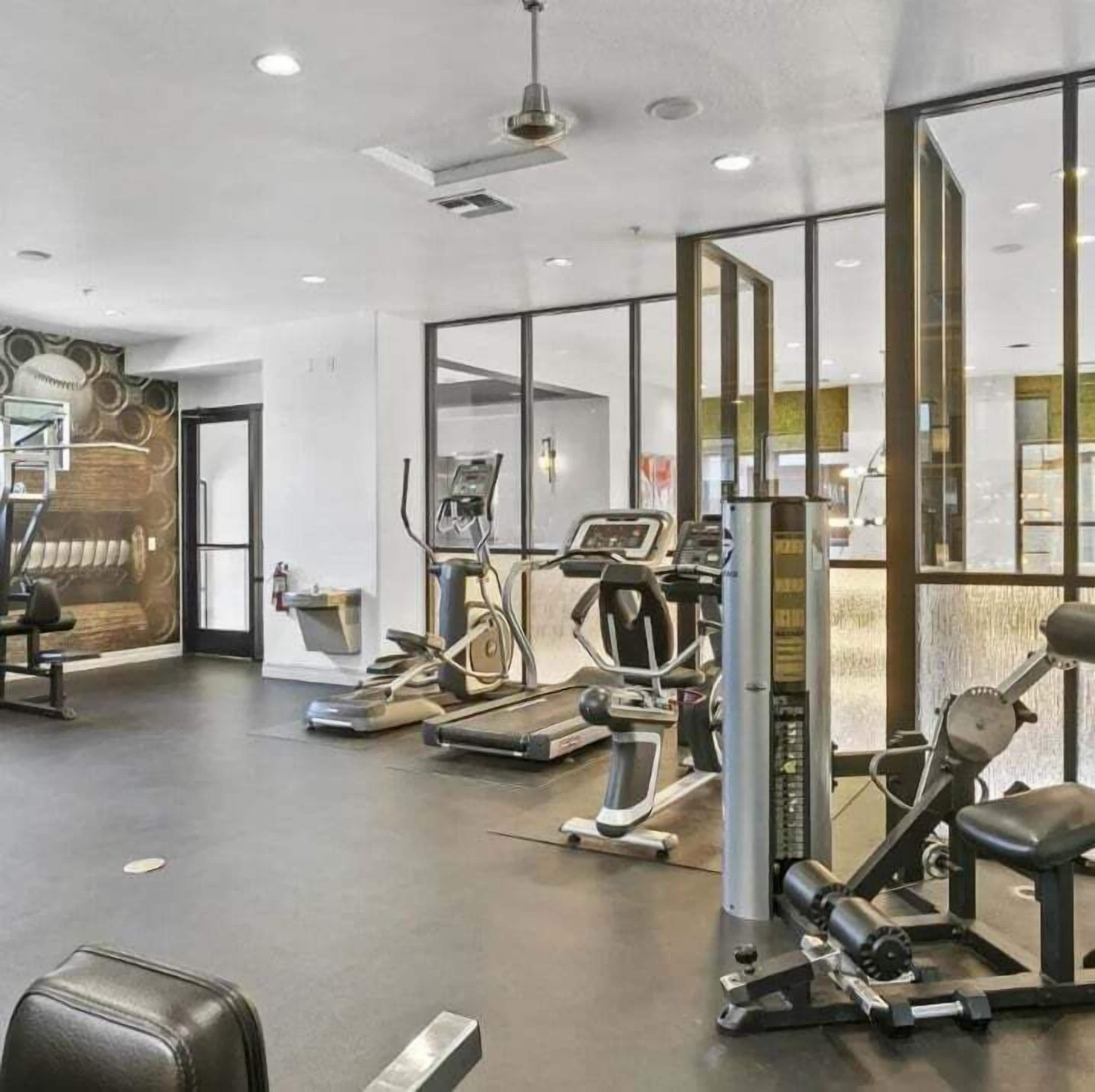 Apartment, 1 Bedroom | Fitness facility