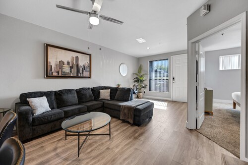 Central Relaxing 1br Phoenix Retreat Near Airport 1 Bedroom Apts