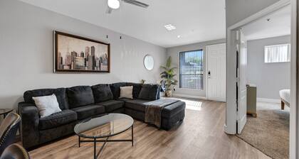Central Relaxing 1br Phoenix Retreat Near Airport 1 Bedroom Apts