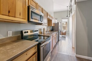 Apartment, 3 Bedrooms | Private kitchen | Fridge, oven, coffee/tea maker