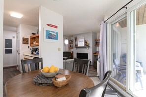 コンドミニアム 1 ベッドルーム | レストラン