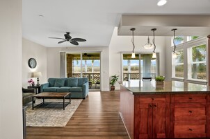 Condo, 3 Bedrooms | Interior