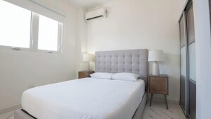2 bedrooms, free WiFi, bed sheets - Close To The Beach Apt. 71Di.203 (San Juan)