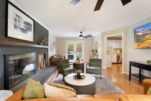 Smart TV, table tennis, books, computer monitors