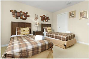 7 bedrooms, WiFi, bed sheets