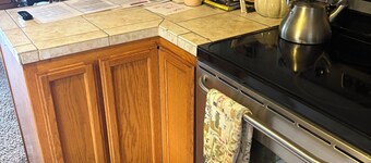 Rustic 2-bedroom house in fabulous Dunsmuir. Only 10 miles away from Mt. Shasta