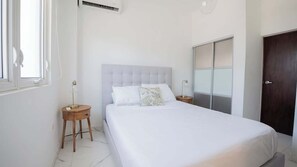 2 bedrooms, WiFi, bed sheets - 2Bedroom Apt. Close To The Beach! 71Di.301 (San Juan)