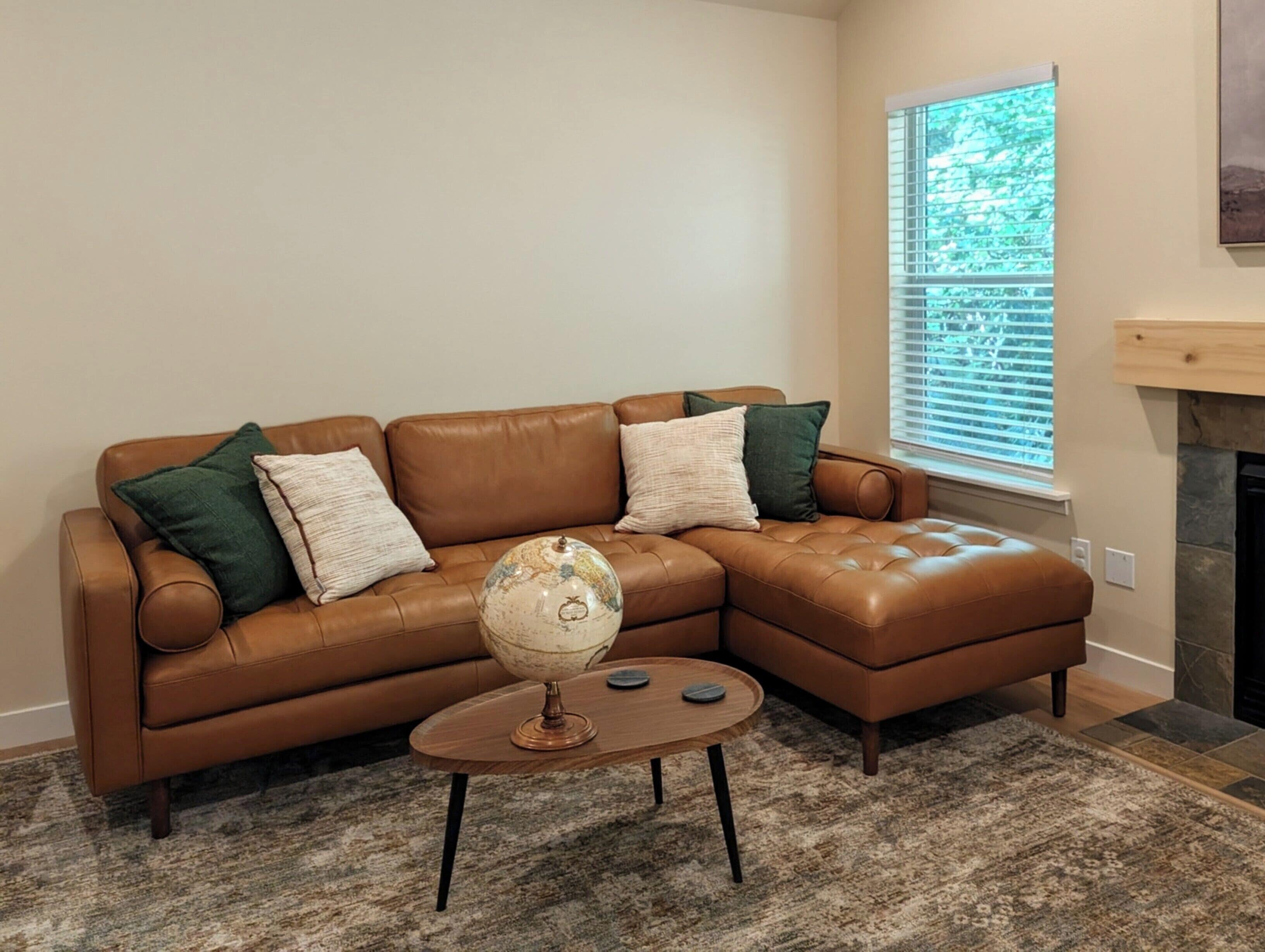 Smart TV, chimenea, videojuegos y libros 