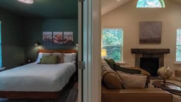 3 habitaciones, tabla de planchar con plancha, wifi y ropa de cama