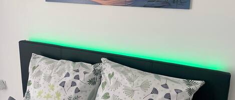 1 chambre, fer et planche à repasser, Wi-Fi, draps fournis