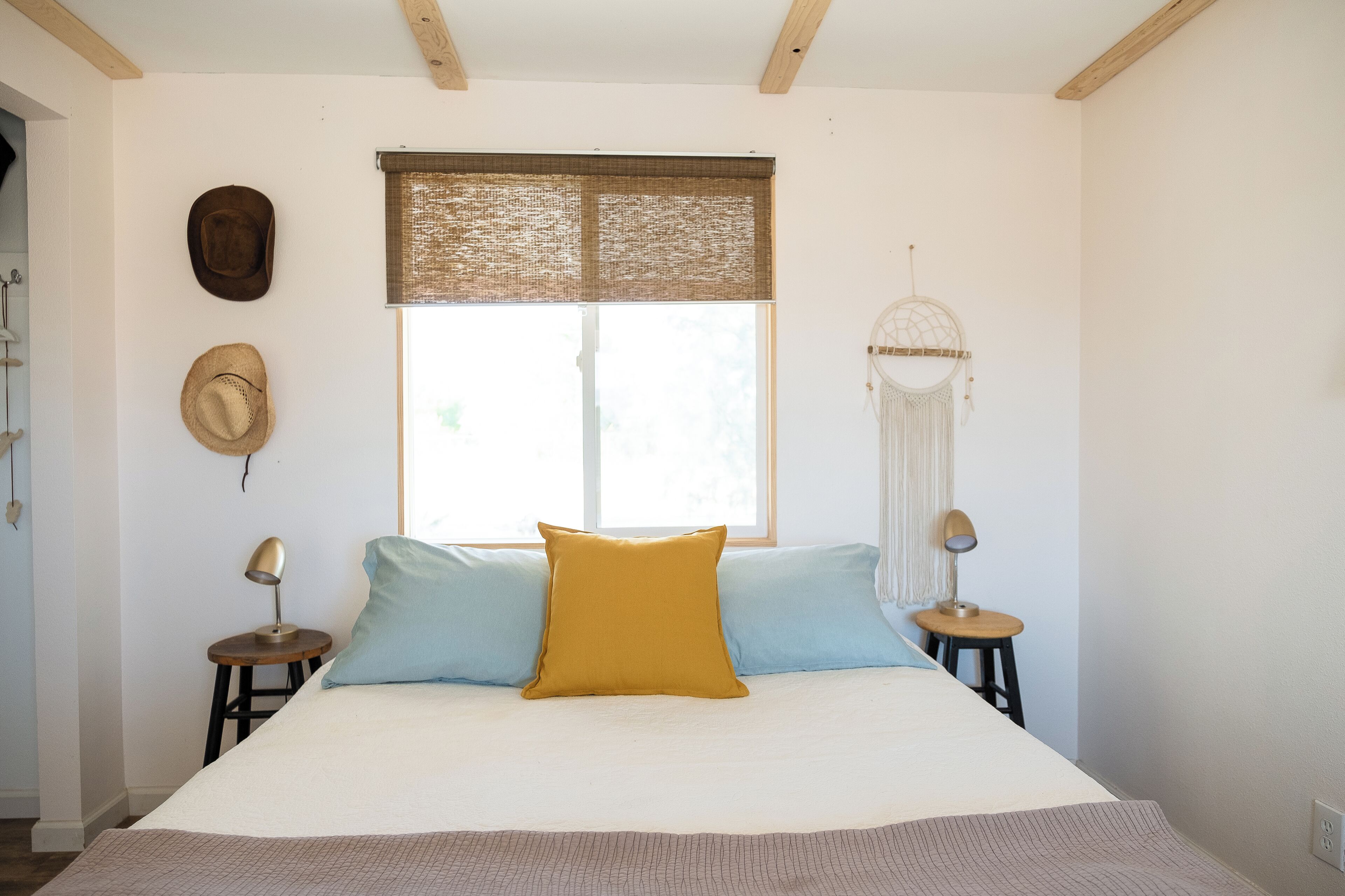 2 quartos, ferros/tábuas de passar roupa, Wi-Fi, roupa de cama