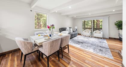 Cozy Forest Hideaway in Incline Village Private Balcony Sierra Solace by Avantstay