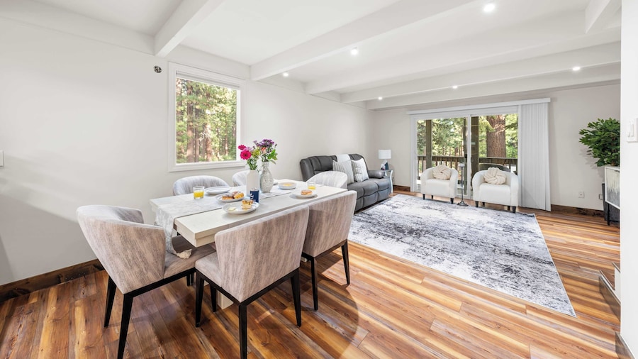 Cozy Forest Hideaway in Incline Village Private Balcony Sierra Solace by Avantstay