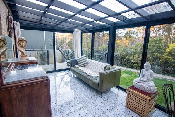 TV, fireplace, stereo