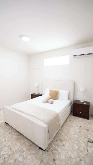 3 habitaciones, escritorio, wifi y ropa de cama 