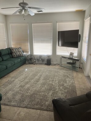 リビング エリア